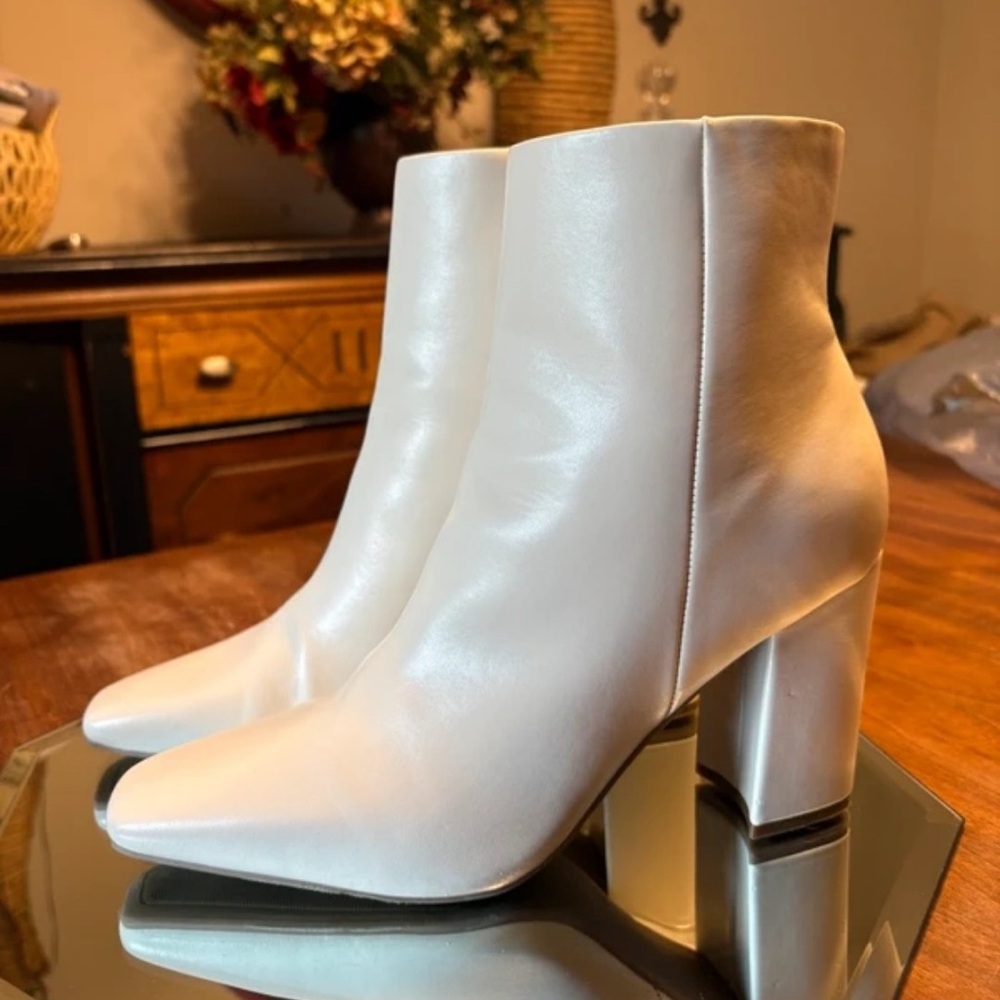 Unisa White Pointed Toe Block Heel Ankle Boots
